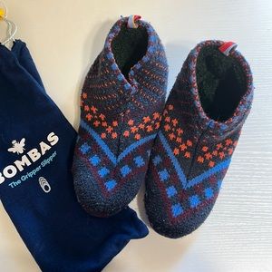 Bombas	Navy Blue Fair Isle Gripper Slipper Socks Women's Size Small GUC